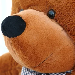 Ours en peluche géant raisonnable