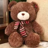 Ours en peluche marron écharpe