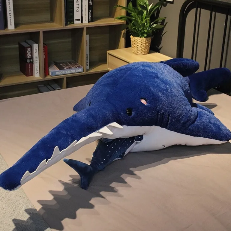 Peluche géante requin dent de scie bleu
